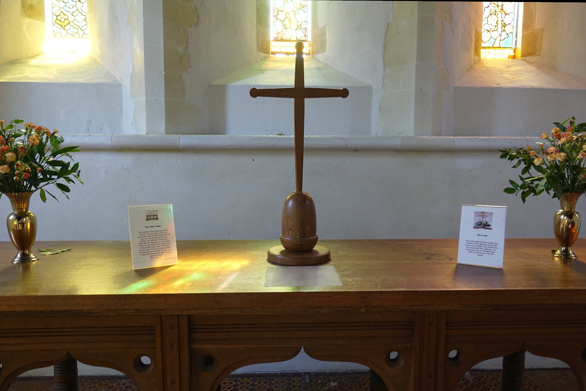 Broxted - St Mary - Acorn Cross