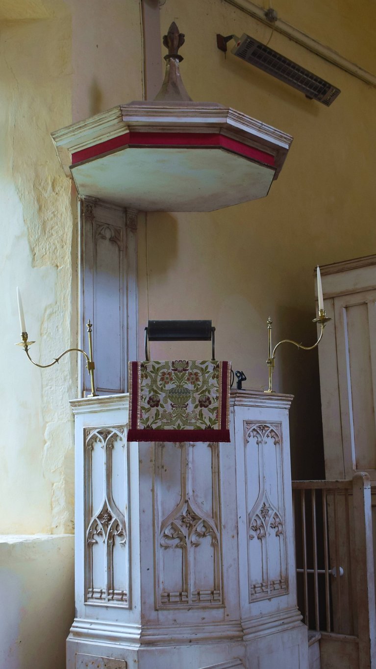 Helions Bumpstead - St Andrew - Pulpit