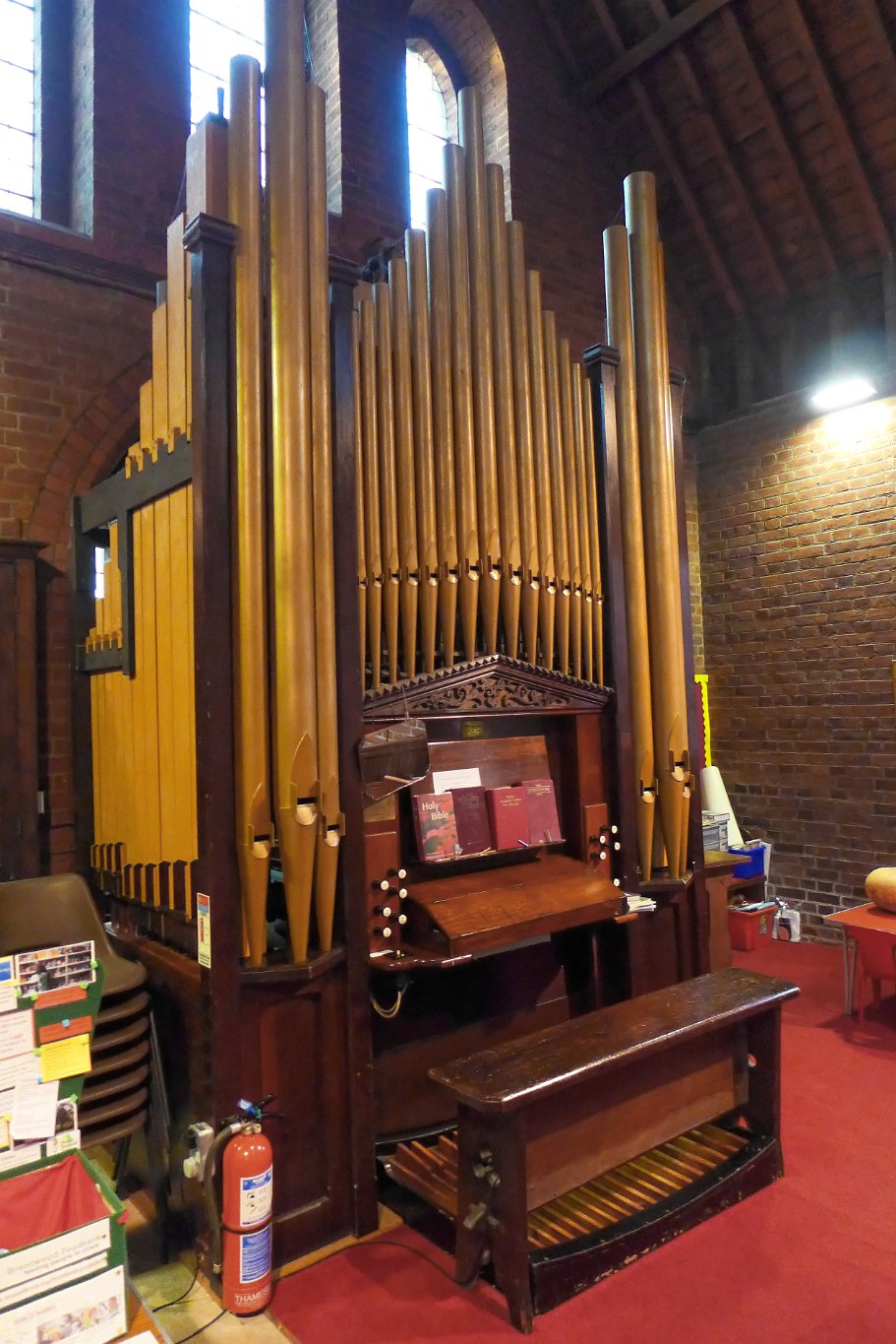 Kelvedon Hatch - Organ