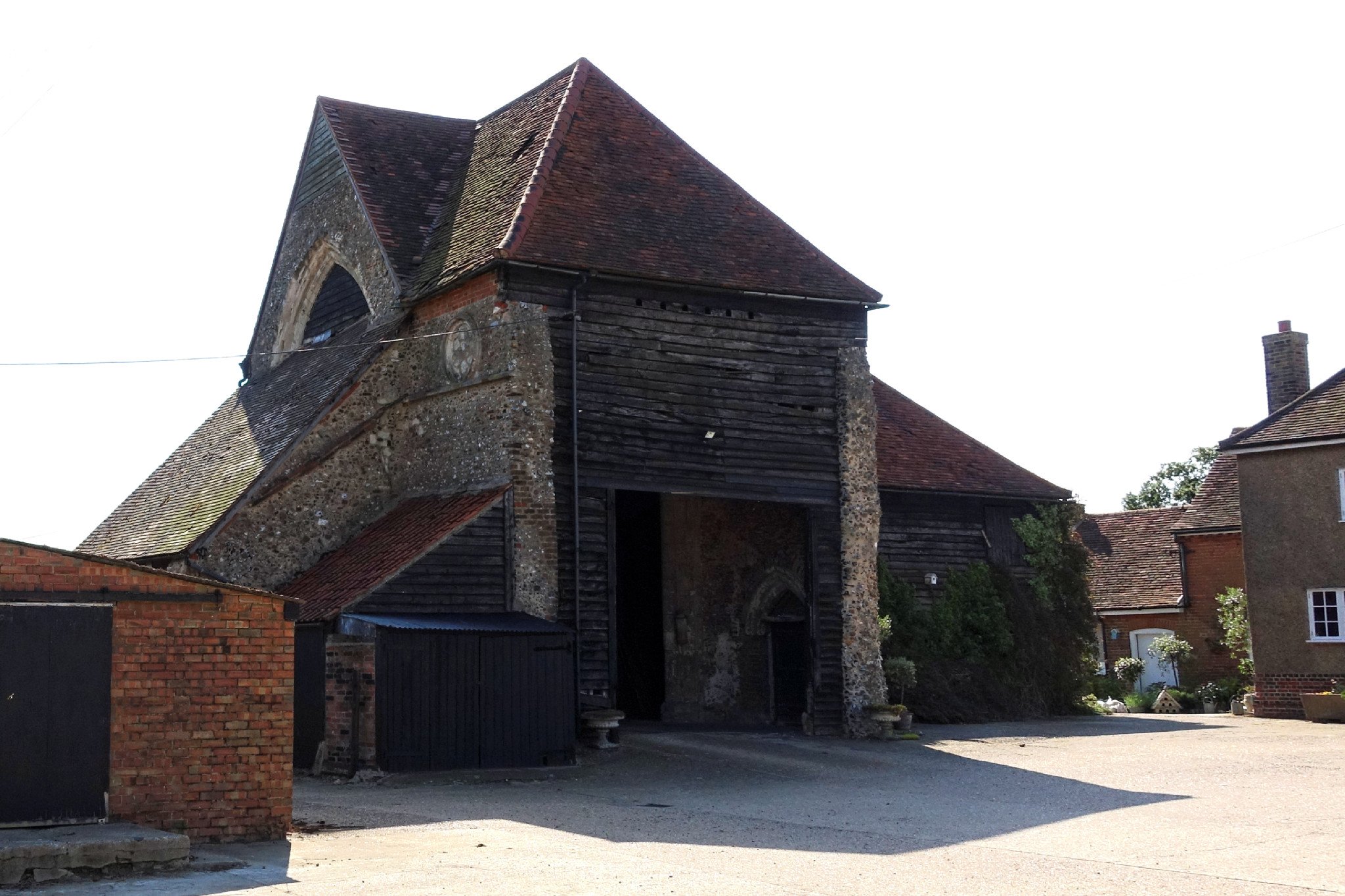 Latton Priory (Barn)