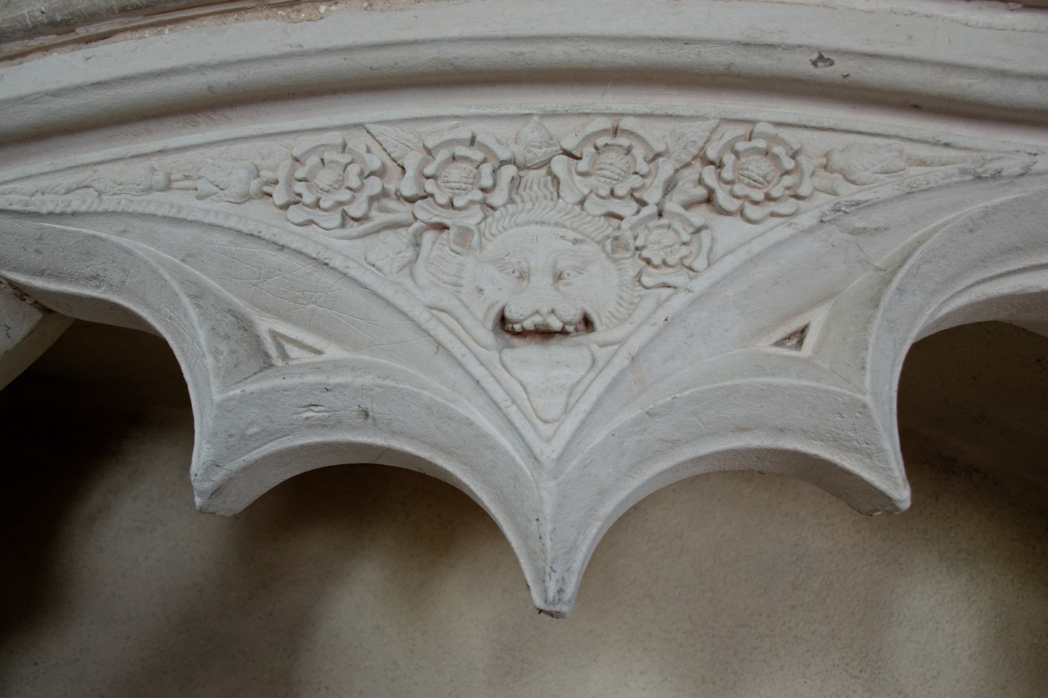 Little Leighs - St John: Lion Spandrell