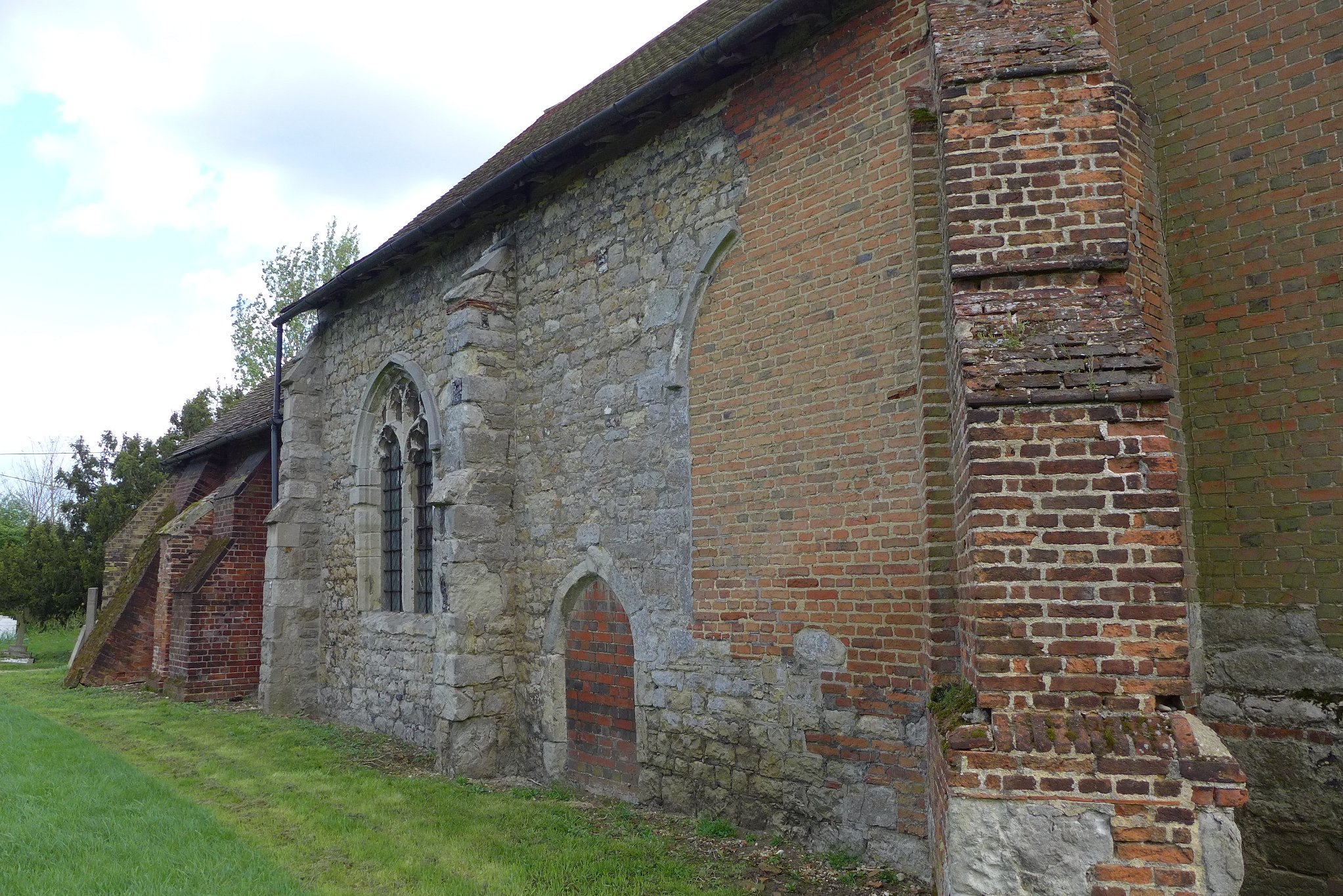 Little Warley - St Peter - North Wall