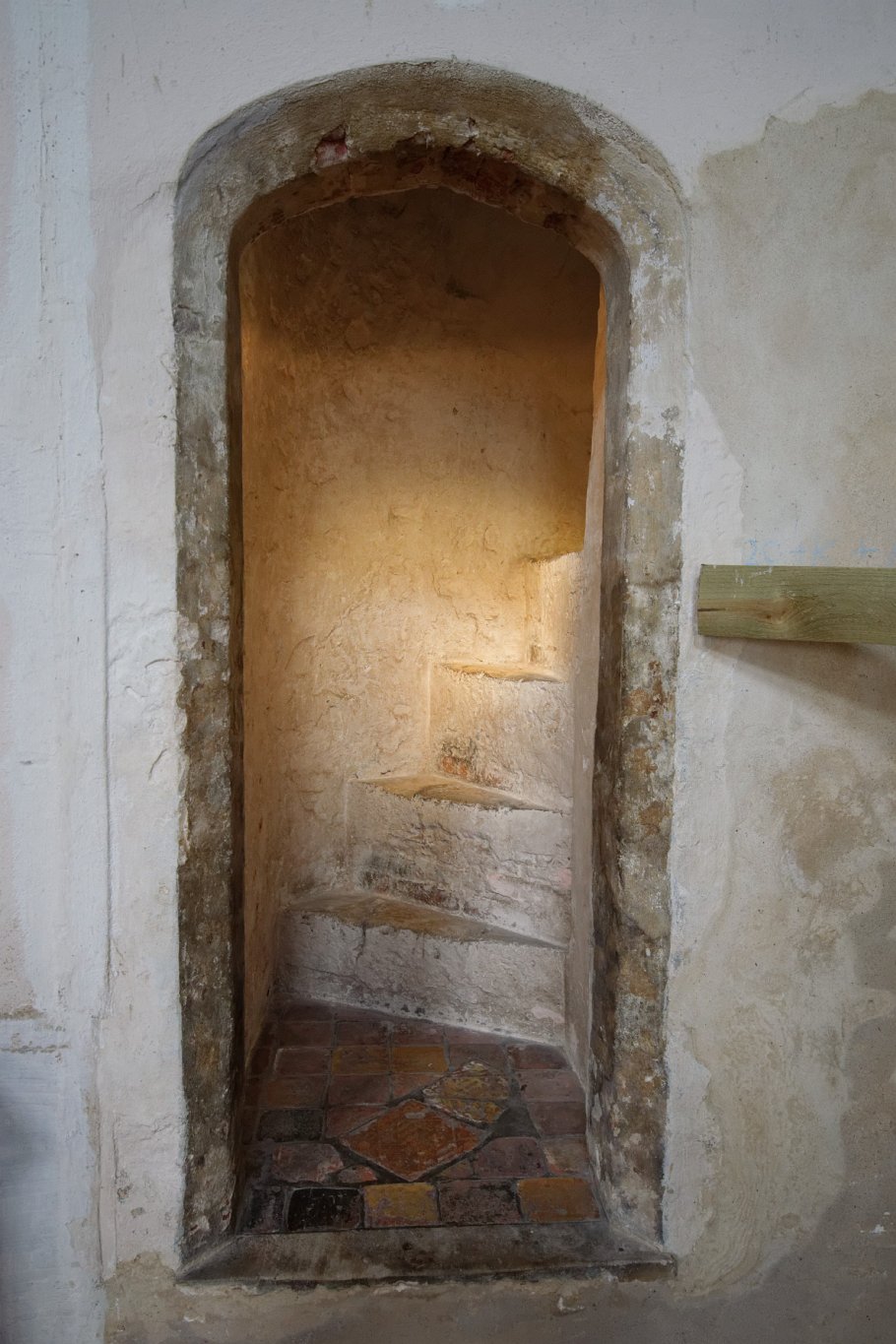 Maldon - St Mary - Rood Stairs