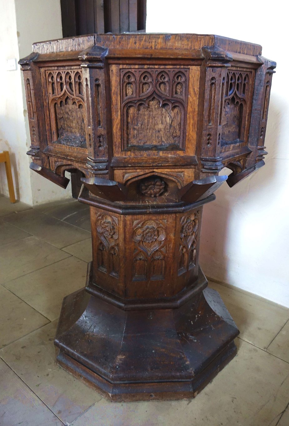Marks Tey - St Andrews - Oak Font
