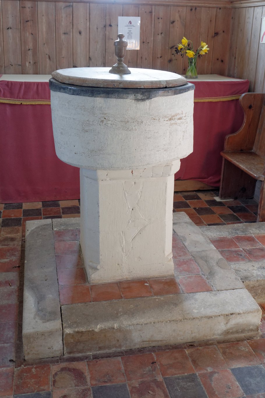 West Bergholt - St Mary - Font